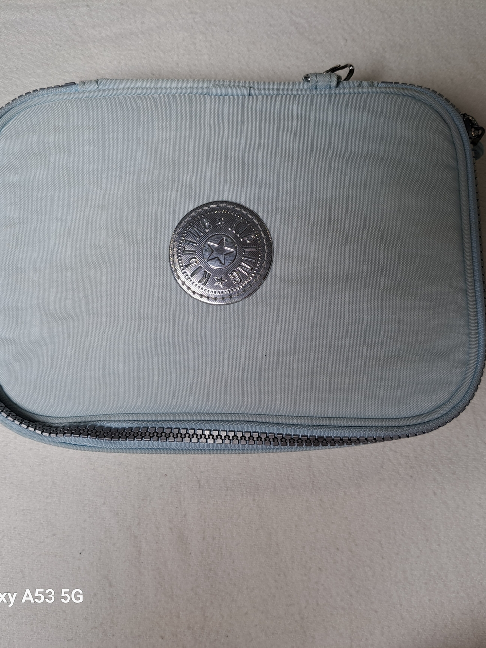 Kipling 100-pen case